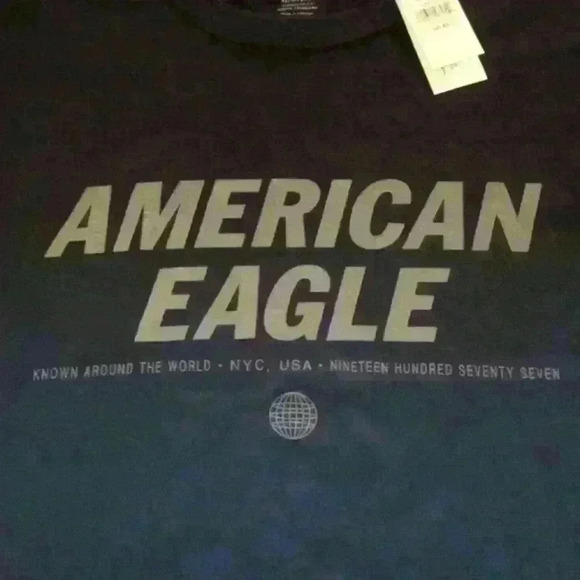 ***NWT*** AMERICAN EAGLE STANDARD FIT MEN'S LONG SLEEVE SHIRT SIZE XS - Picture 2 of 6